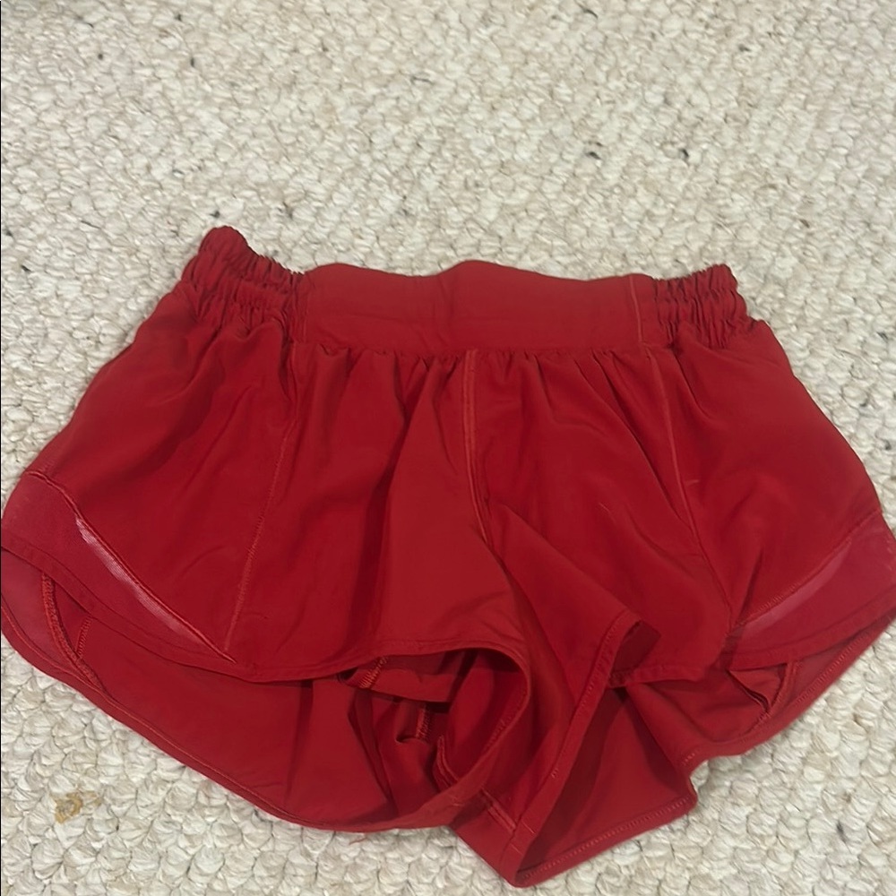 Lululemon hotty hots 2.5